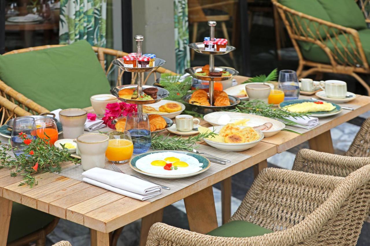 Hotel Jadali & Spa Marrakesh Exterior foto A breakfast table